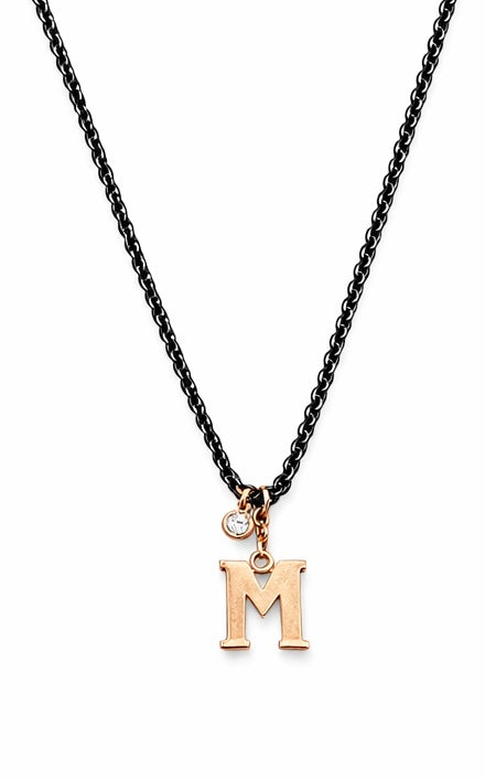 Colgante Letra M en Oro Rosa con Diamante