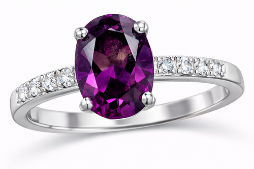 Anillo de Oro Blanco con Amatista Oval y Diamantes