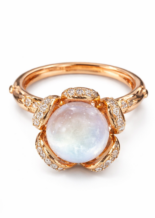Anillo de oro rosa con piedra luna y diamantes