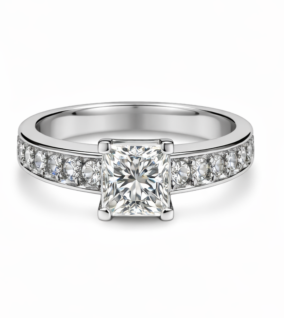 Anillo solitario con brazos engastados en brillantes