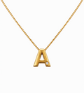 Colgante letra A de oro amarillo con diamante