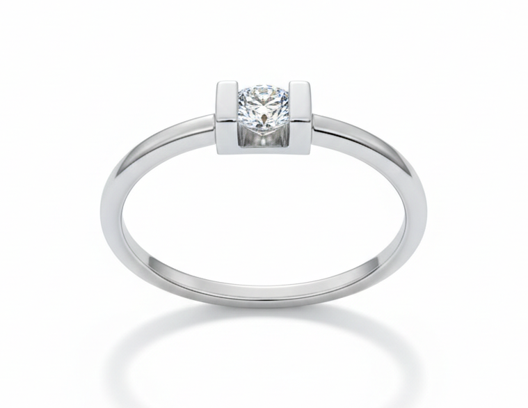 Anillo solitario diamante central pequeño